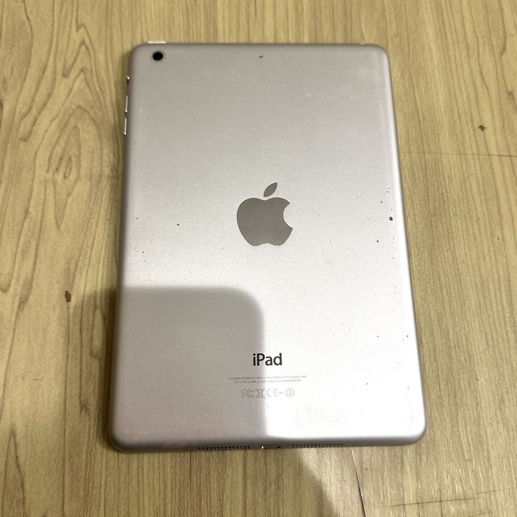 iPadmini2 32GB Wi-Fiモデル シルバー ME280J/A