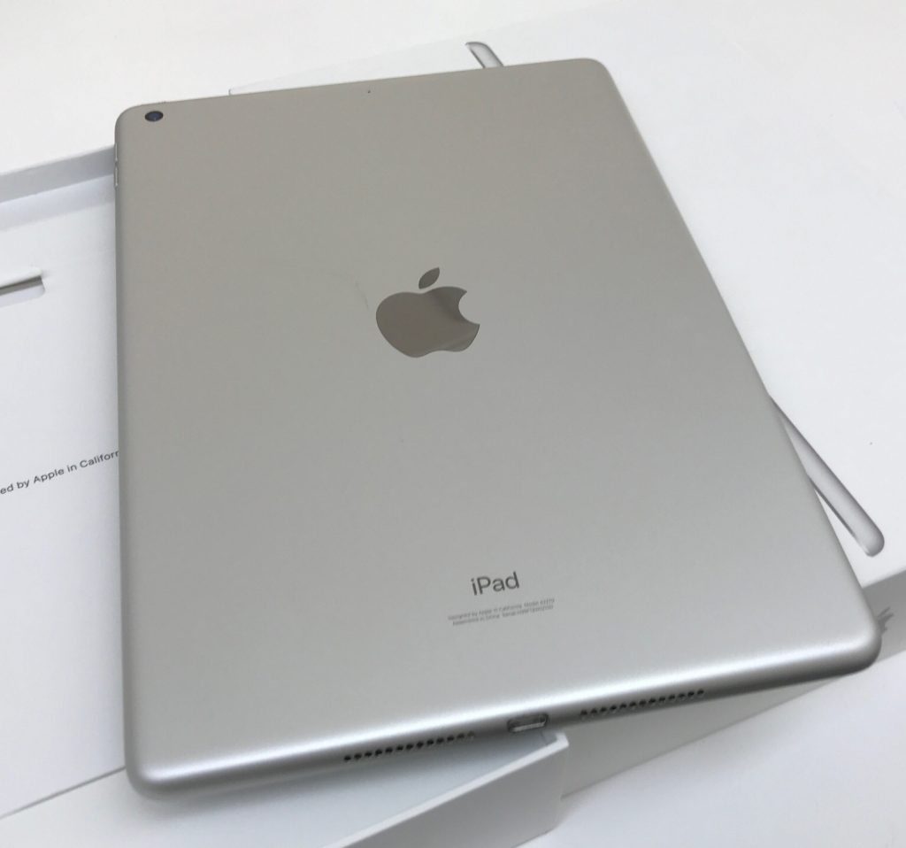 Apple iPad第8世代 wi-fiモデル 32GB シルバー MYLA2J/A ジャンク