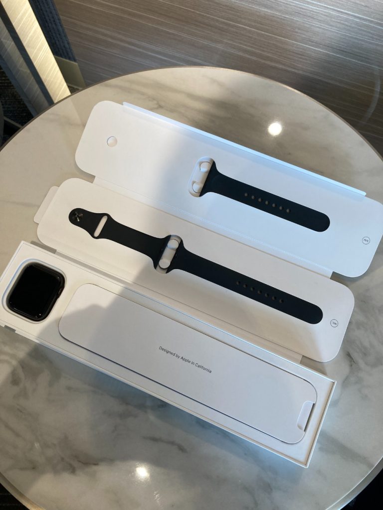 Apple Watch Series 6 GPS+Cellularモデル 44mm アルミニウム スペースグレイ MG2E3J/A