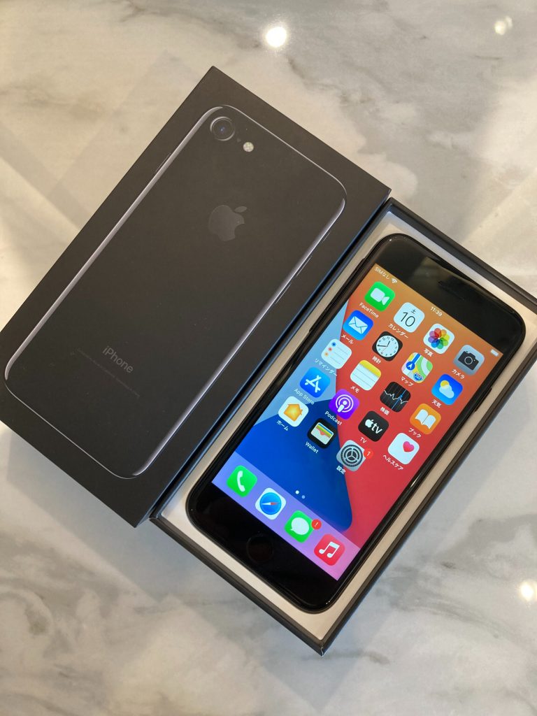 docomo SIMロック解除済み iPhone7 128GB ジェットブラック MNCP2J/A