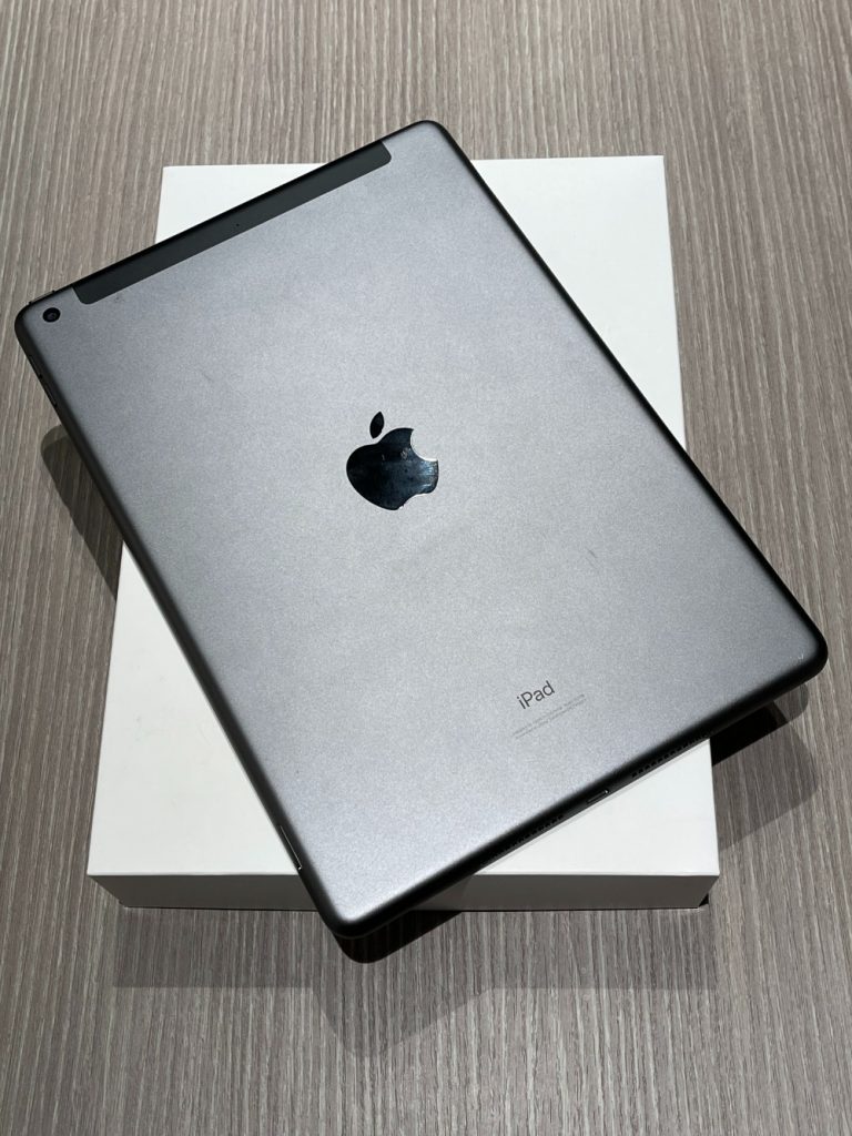 au iPad 10.2inch 第7世代 Wi-Fi+Cellular 32GB スペースグレイ MW6A2J/A
