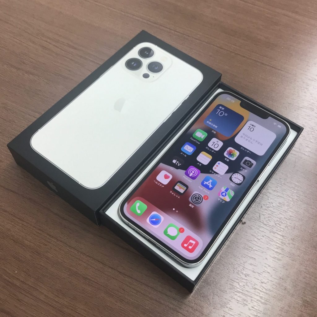 Apple iPhone13 Pro 256GB シルバー 国内版SIMフリー MLUP3J/A