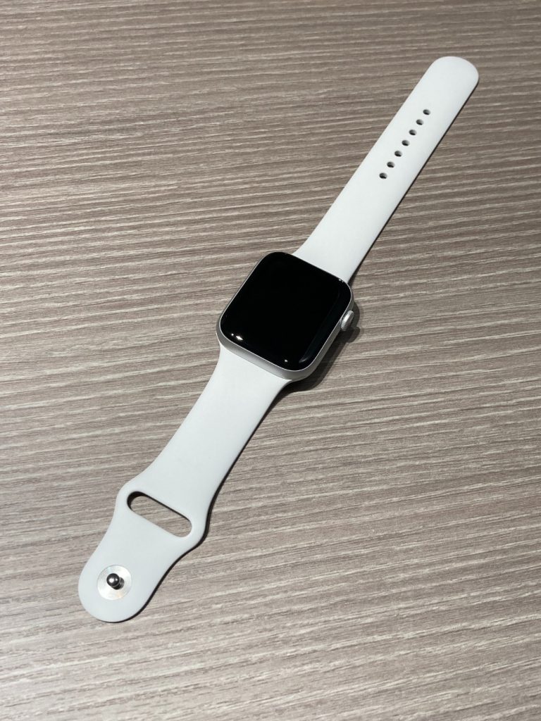 AppleWatchSeries6 44mm GPSモデル M00D3J/A シルバーアルミニウムケース/ホワイトスポーツバンド