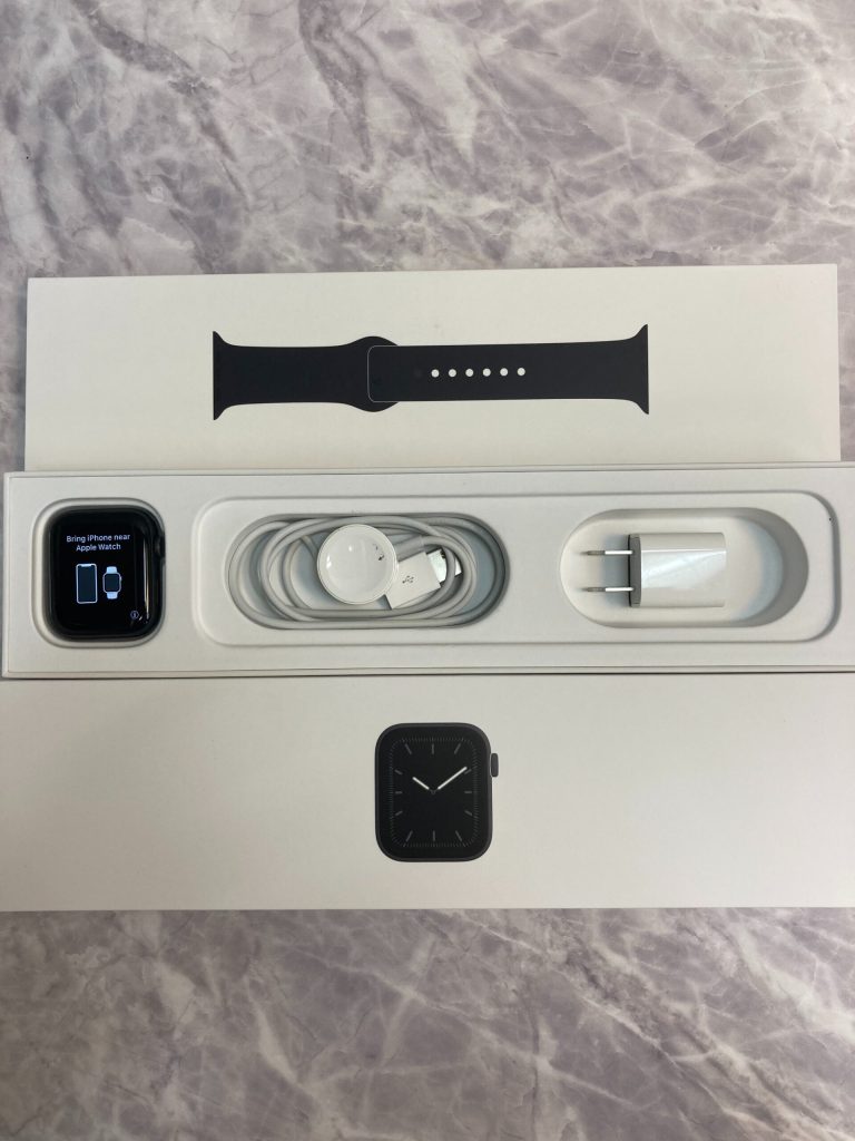 Applewatch series5 44mm GPSモデル スペースグレイ MWVF2J/A