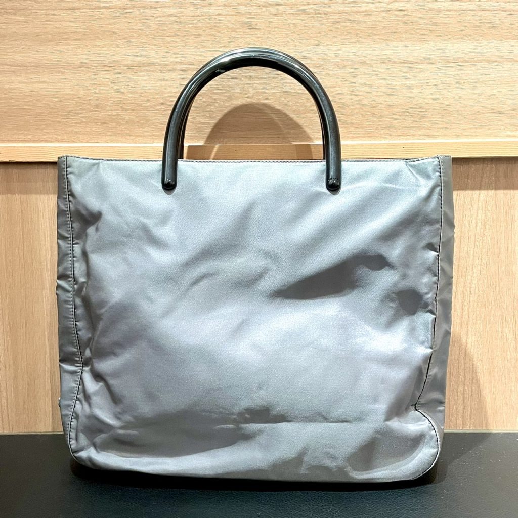 プラダ テスート ナイロン ハンドバッグ