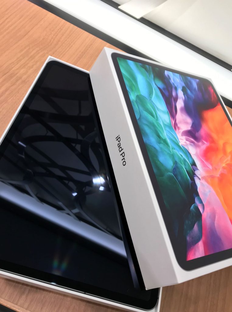 iPad Pro 12.9インチ（第4世代) Cellular 512GB スペースグレイ MXF72J/A