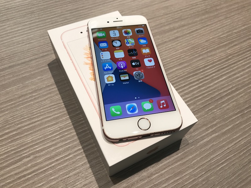 Apple 海外版SIMフリー iPhone6s 64GB ゴールド MKRK2LL/A