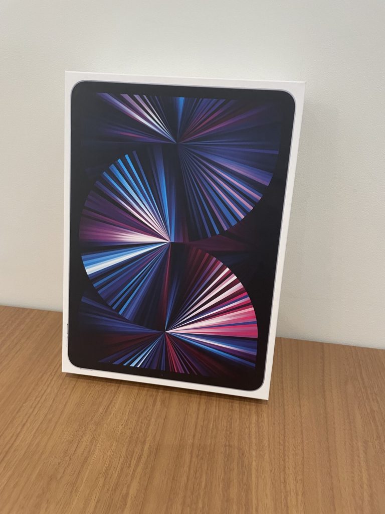 iPad Pro 11インチ 第3世代 Wi-Fiモデル 256GB シルバー MHQV3J/A