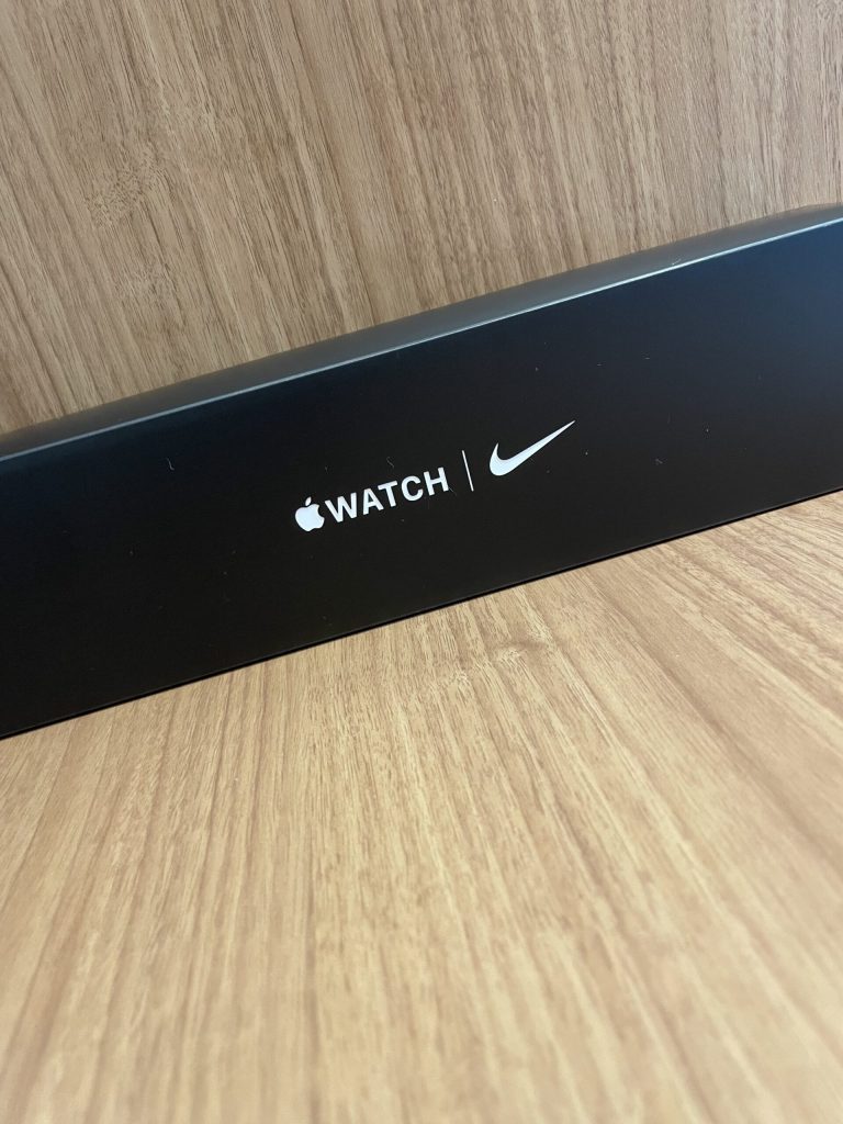 Apple Watch Nike Series5 40mm GPS スペースグレイ MX3T2J/A