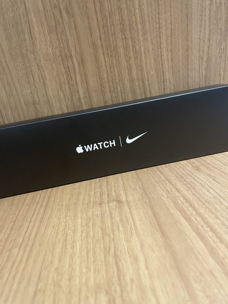 Apple Watch Nike SE 40mm GPSモデル MKQE3J/A