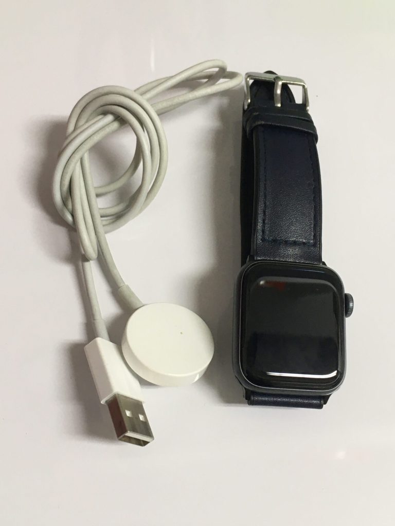 Apple Watch SE GPSモデル 40mm MYDP2J/A