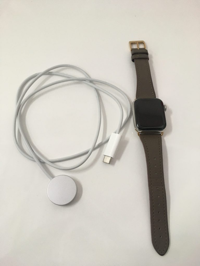 Apple Watch Series 4 GPS+Cellularモデル 40mm MTVK2J/A