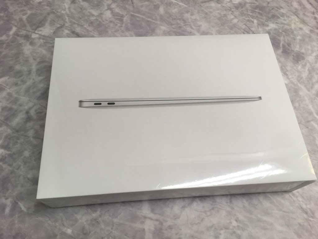 Apple MacBook Air 13インチ 256GB MGN93J/A シルバー (M1・2020)