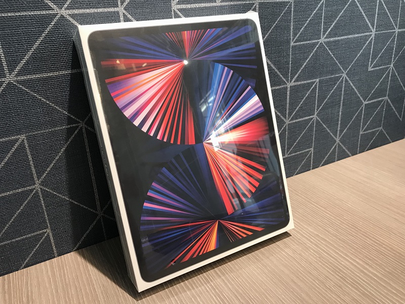 Apple iPad Pro 12.9インチ 第5世代 Wi-Fiモデル 128GB スペースグレイ MHNF3J/A