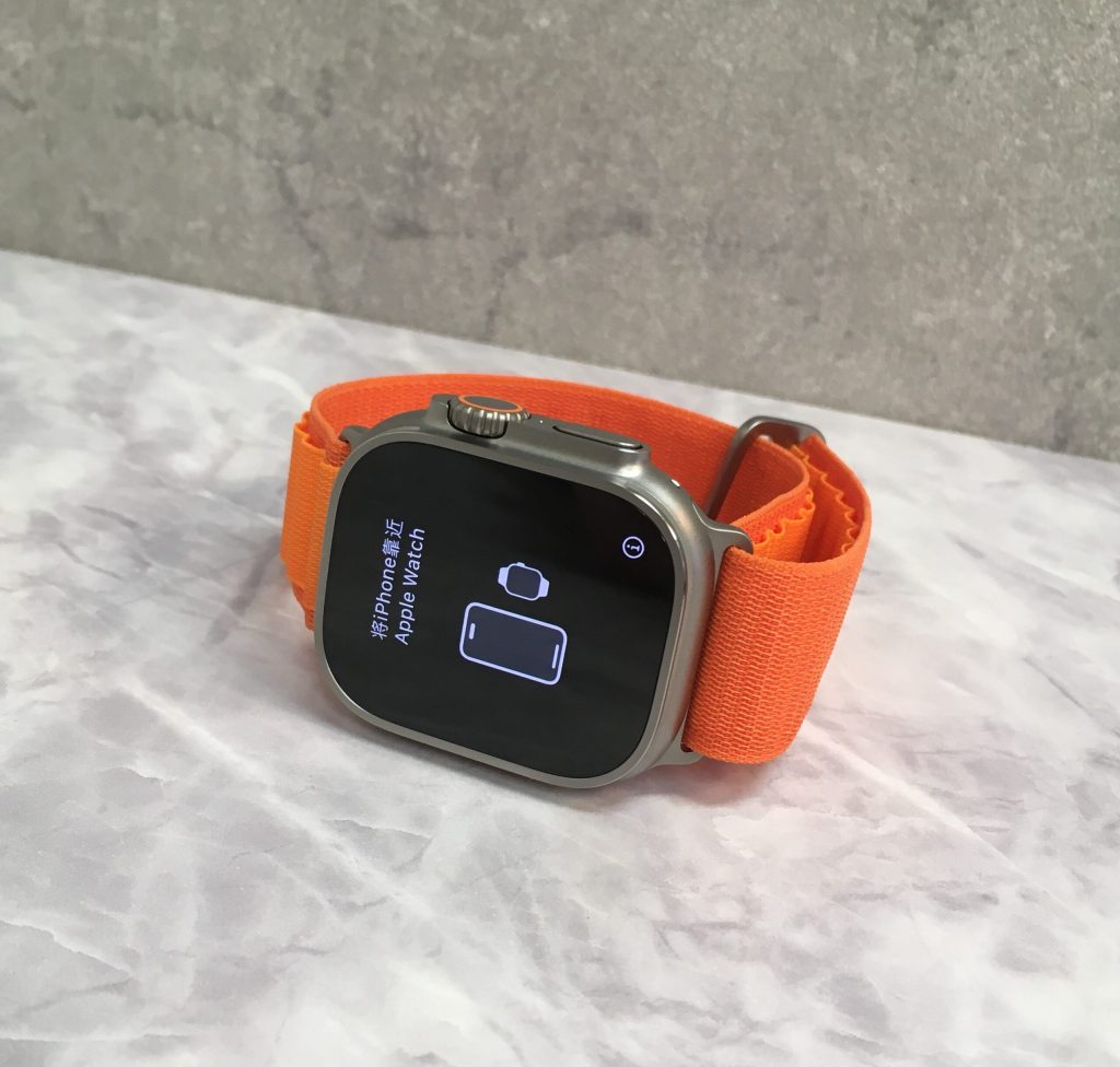 Apple Watch Ultra GPS ＋ Cellularモデル 49mmチタニウムケースオレンジアルパインループ MQFM3J/A