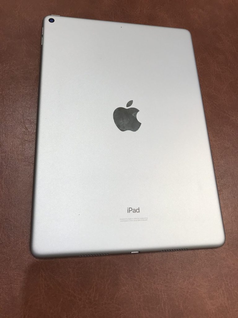 iPad Air 10.5インチ 第3世代 Wi-Fi 64GB MUUK2J/A