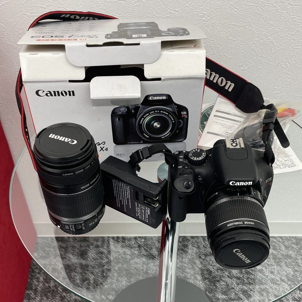 Canon/キャノン デジタル一眼カメラ Kiss X4 ダブルズームキット