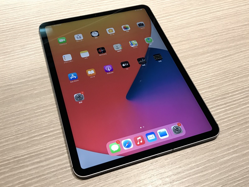 au SIMロック解除済み iPadPro 11inch 第1世代 Cellular 256GB スペースグレイ MU102J/A