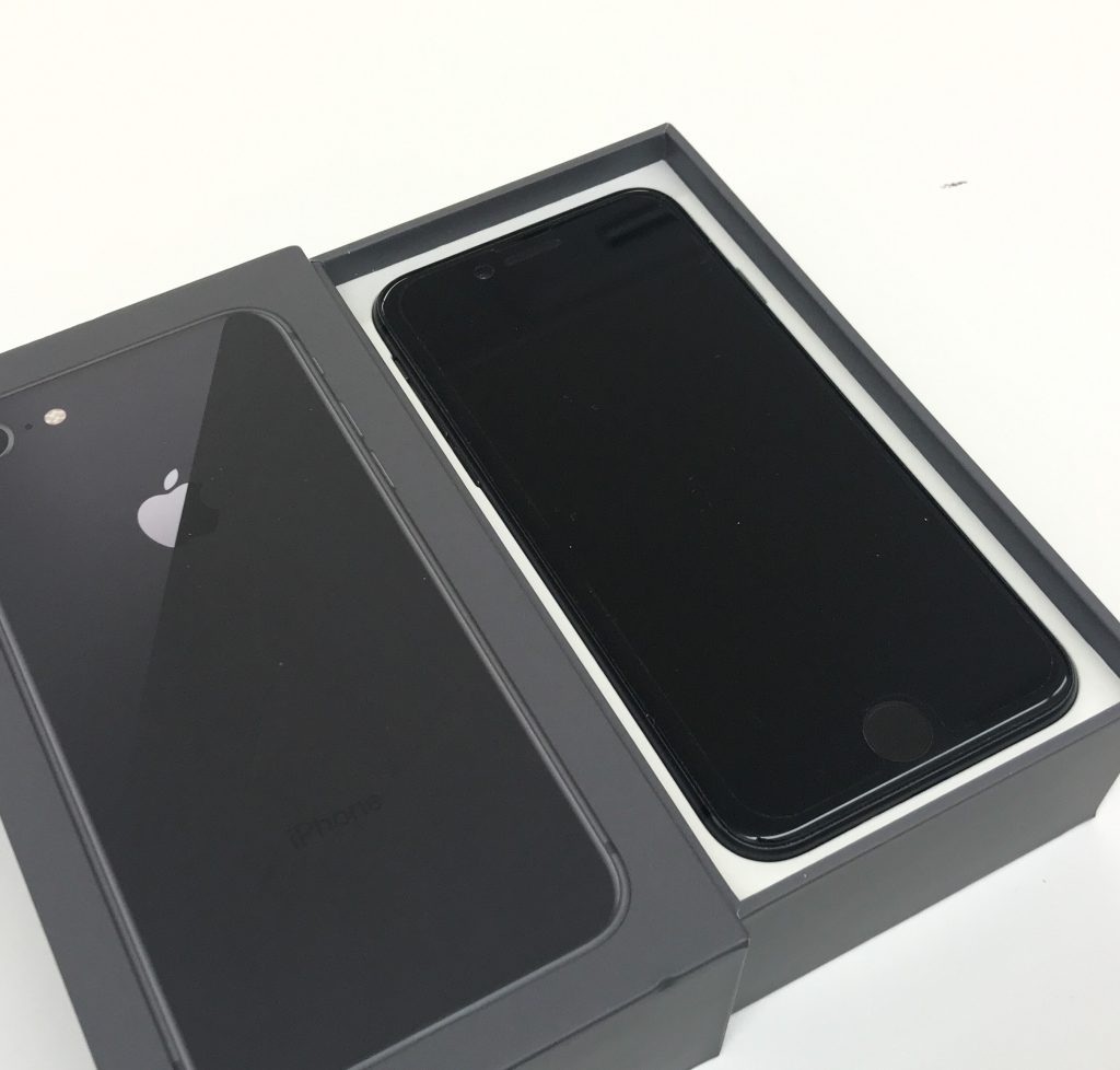 Apple docomo SIMロック解除済 iPhone 8 64GB スペースグレイ MQ782J/A
