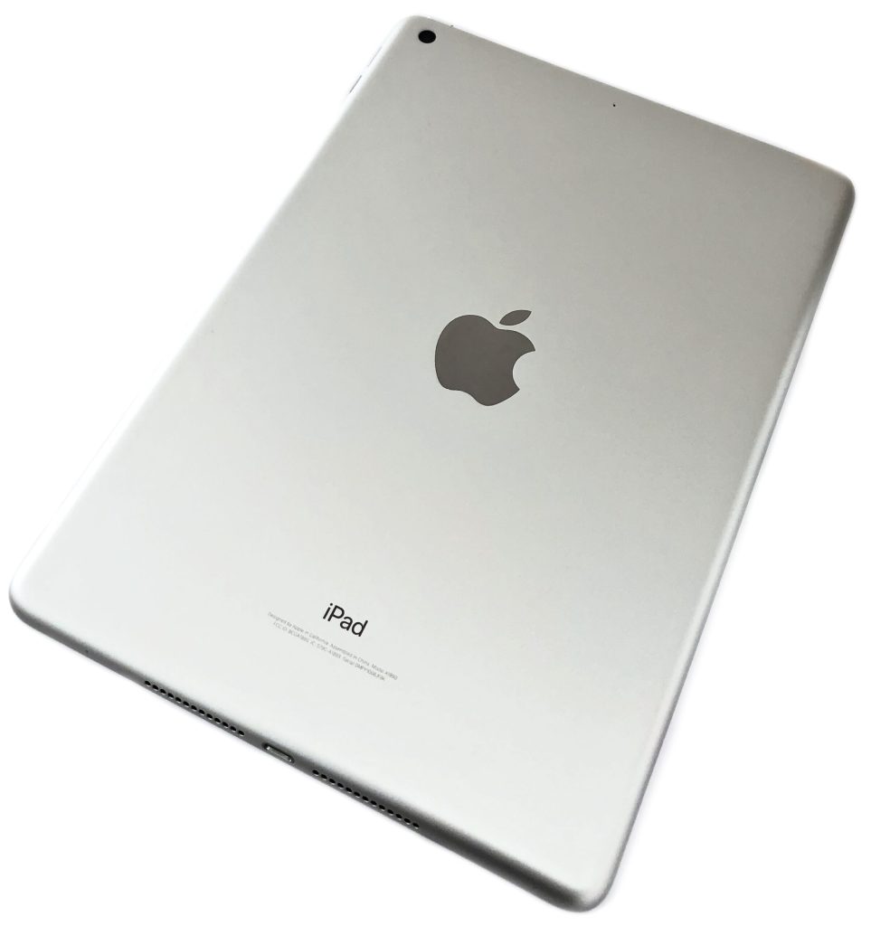 Apple iPad 第6世代 Wi-Fiモデル 32GB シルバー MR7G2J/A
