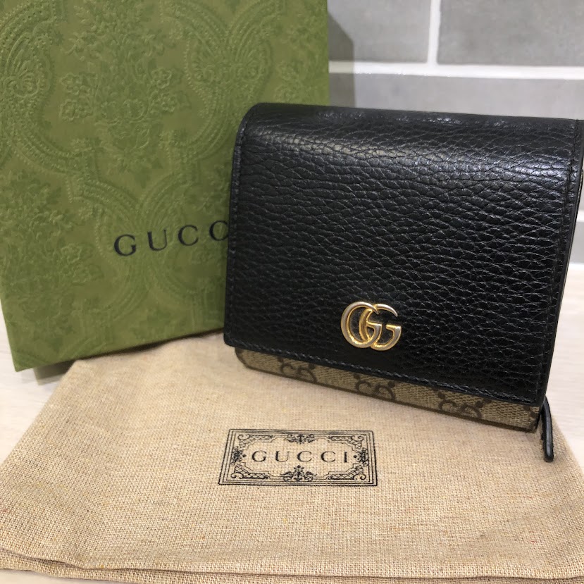 GUCCI　ミディアムウォレット 598587