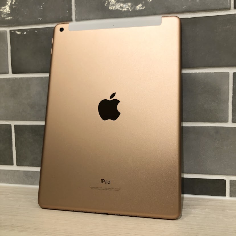 iPad 第6世代/2018年 Cellular 128GB ゴールド MRM22J/A