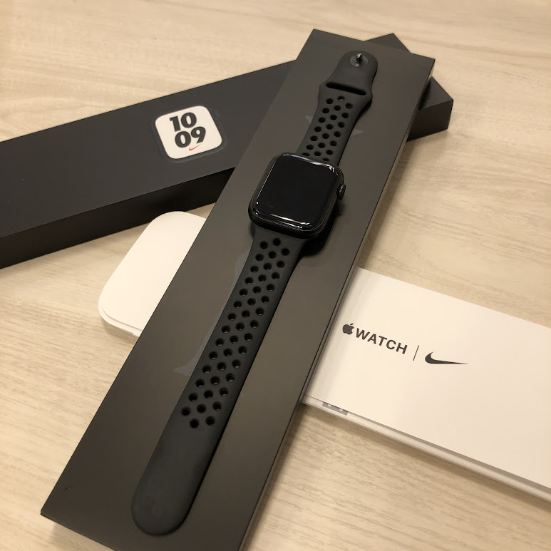 Apple Watch Nike Series7 GPSモデル 45mm MKNC3J/A