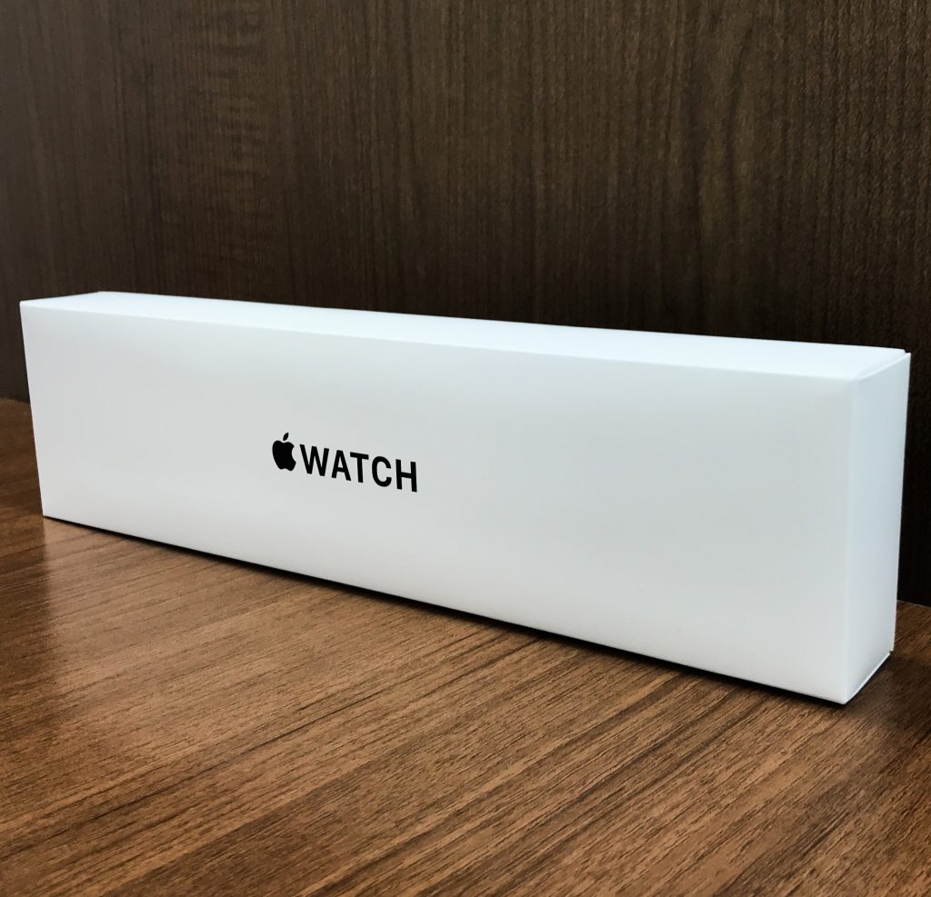 Apple Watch SE 44㎜ GPS+Cellular スペースグレイアルミニウム ブラックスポーツバンド MYF02J/A