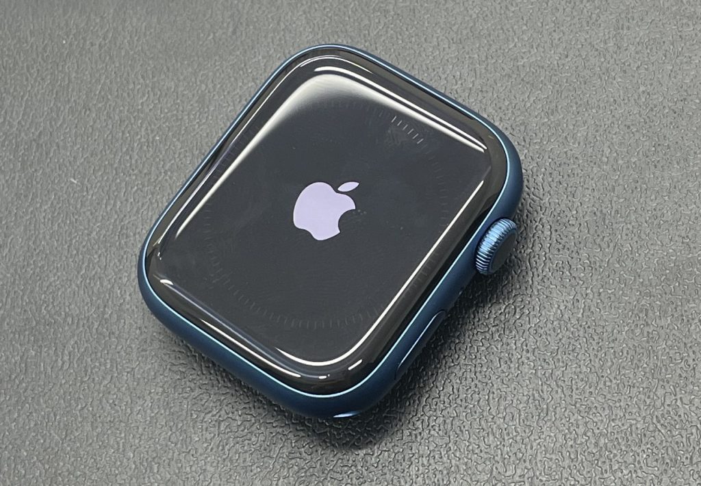 Apple Watch Series 7 GPSモデル 45mmブルーアルミニウムケース MKN83J/A
