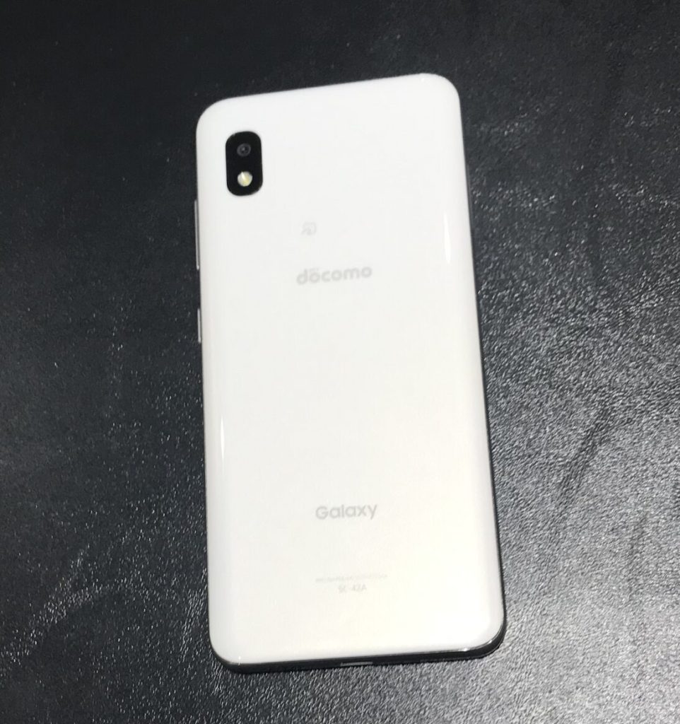 docomo SAMSUNG Galaxy A21 ホワイト SC-42A