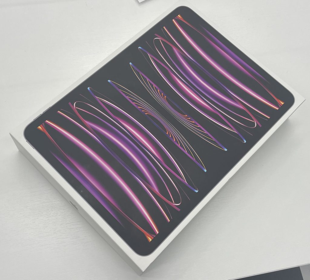 iPad Pro 11インチ 第4世代 Wi-Fi+Cellular 512GB スペースグレイ MNYG3J/A