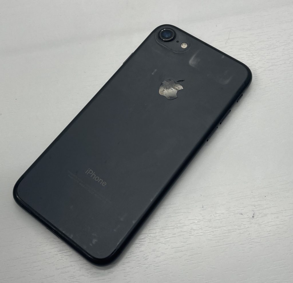 SIMロック解除(au) iPhone7 32GB ブラック MNCE2J/A