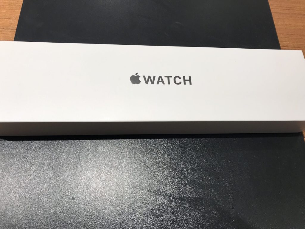 Apple Watch SE 第2世代 44mm GPSモデル MNLC3J/A