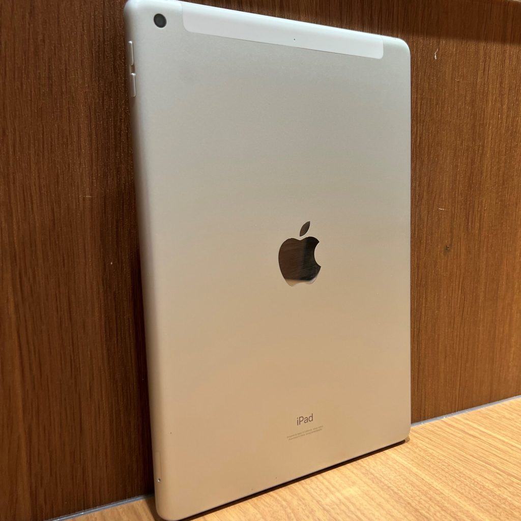 iPad 第9世代 Cellular 64GB シルバー MK493J/A