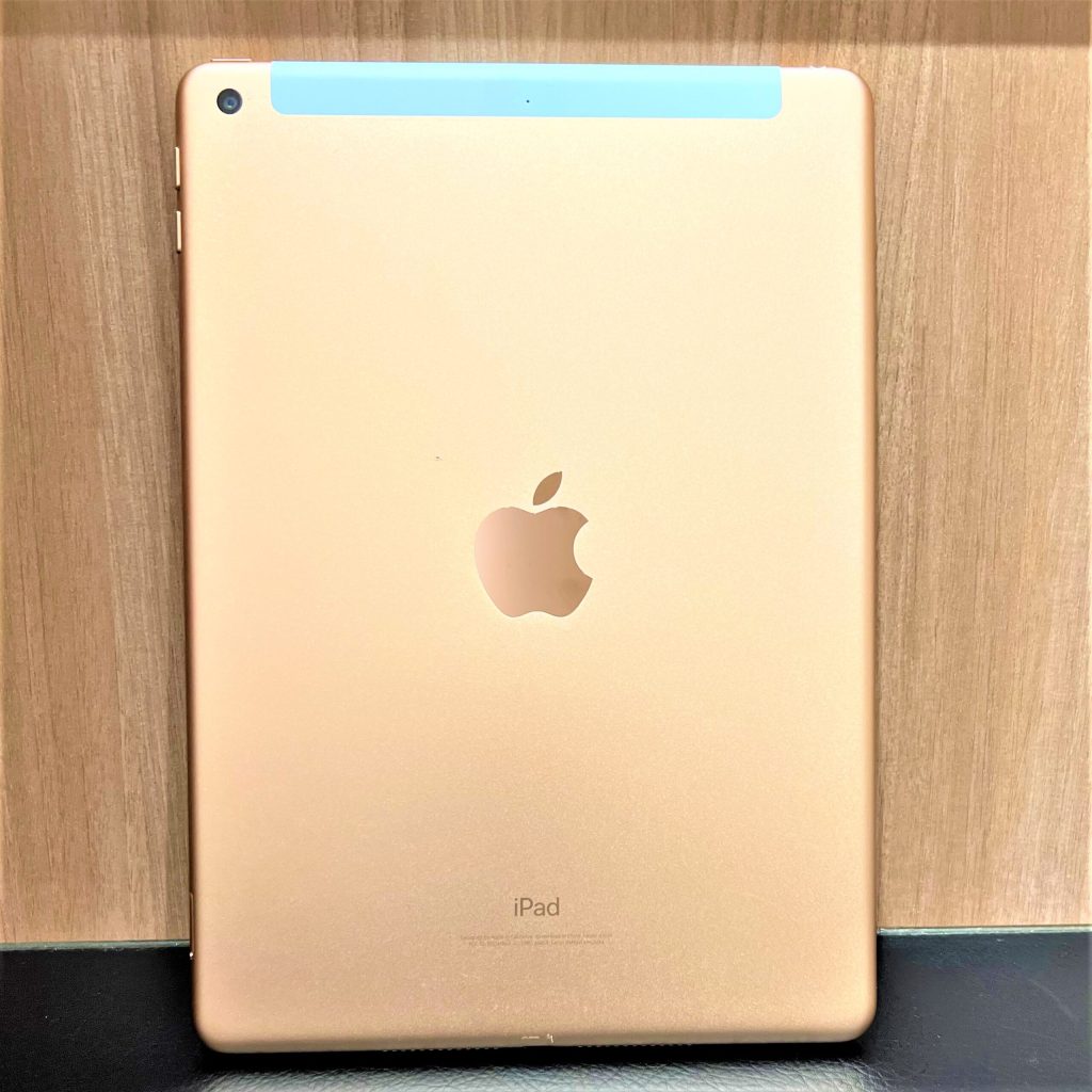 SIMロック解除(docomo) iPad 第6世代 128GB ローズゴールド MRM22J/A
