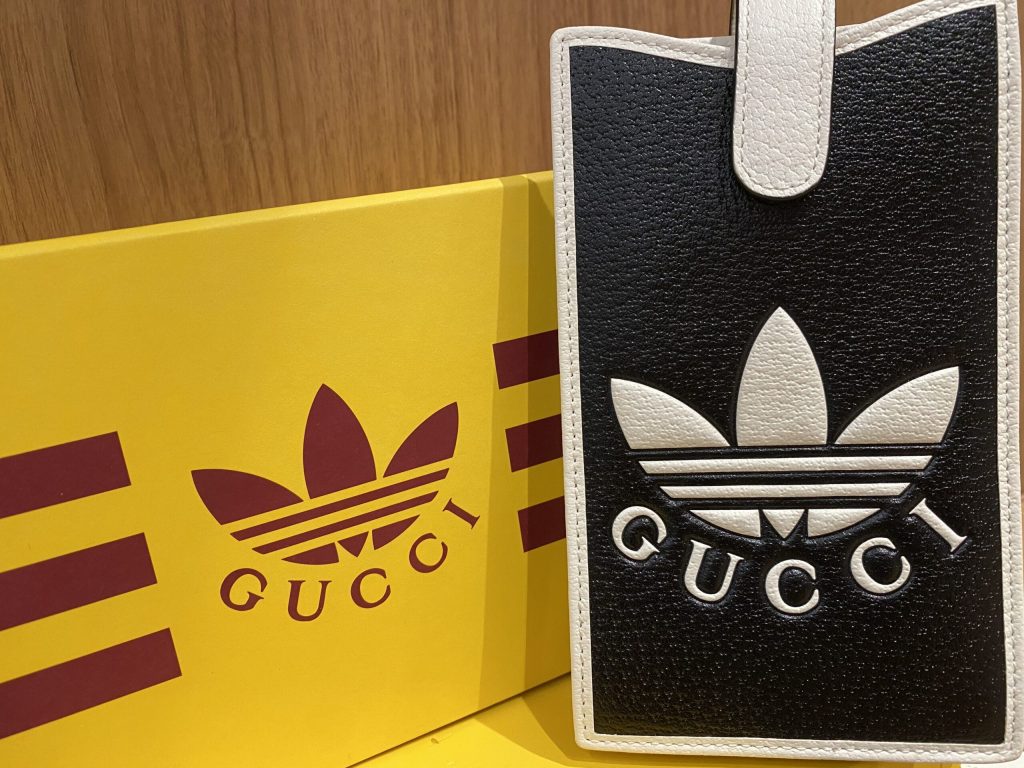 adidas x Gucci スマートフォンケース 702203-2184