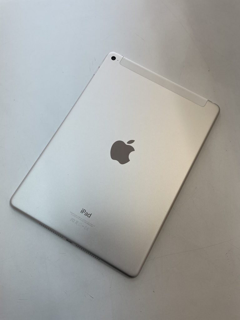 docomo iPadAir2 16GB MGH72J/A シルバー