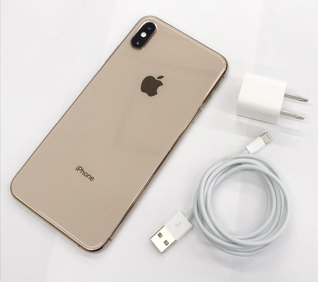 au/SIMロック解除 iPhoneXsMAX 256GB ゴールド MT6W2J/A