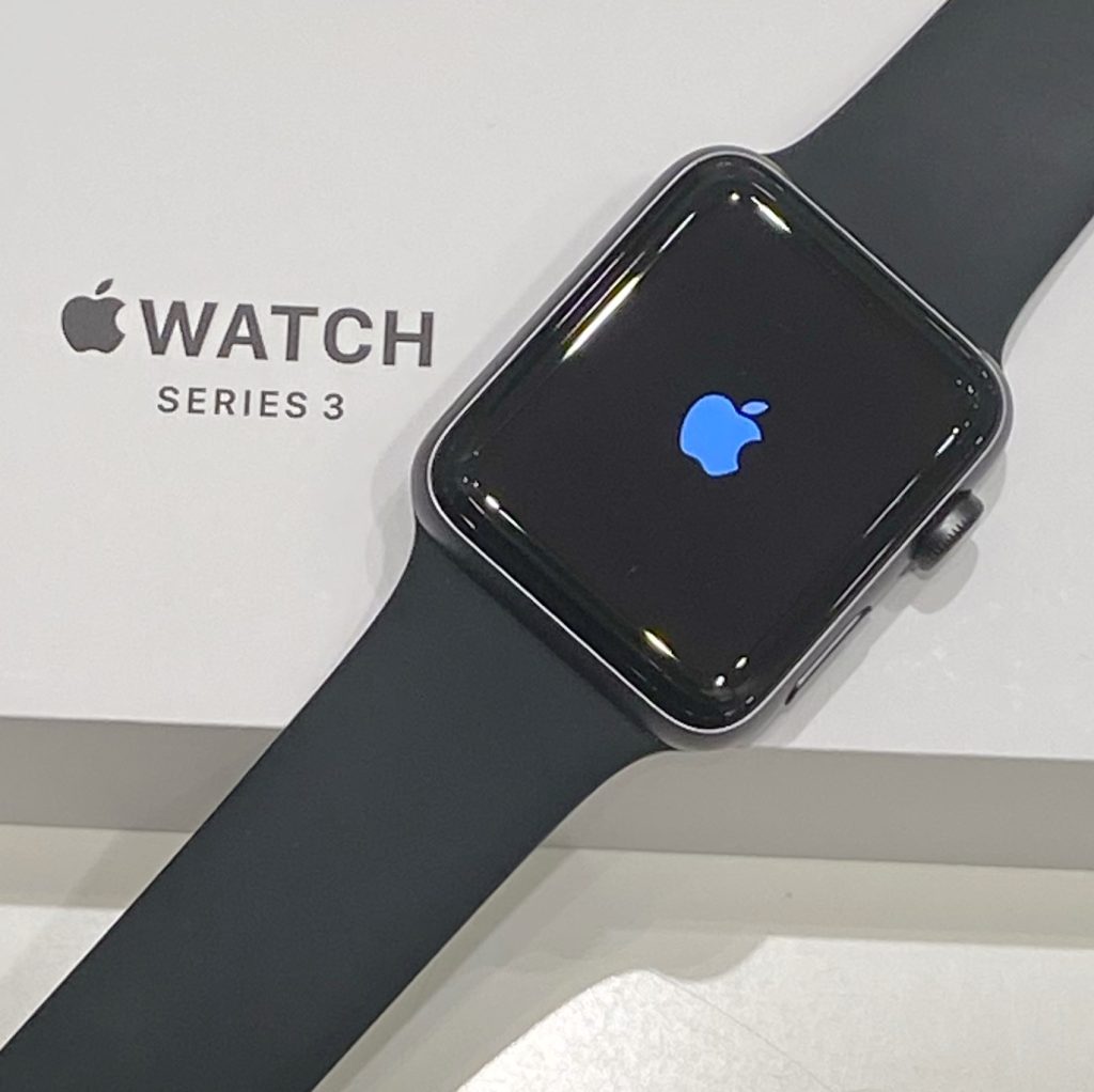 Apple Watch Series3 GPS 42mm ブラックスポーツバンド MTF32J/A