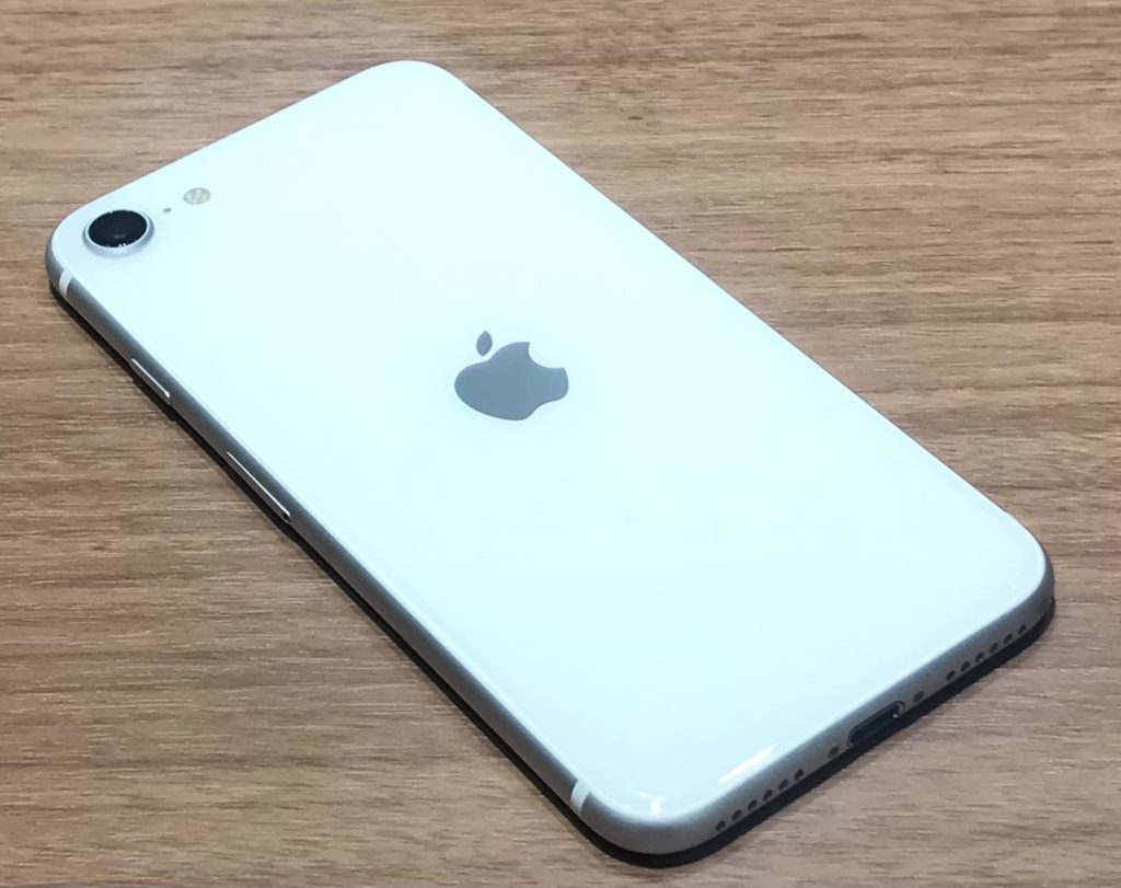 ジャンク品 iPhoneSE2 ホワイト