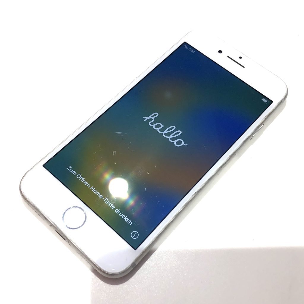 SIMロック解除(docomo) iPhone8 64GB シルバー MQ792J/A