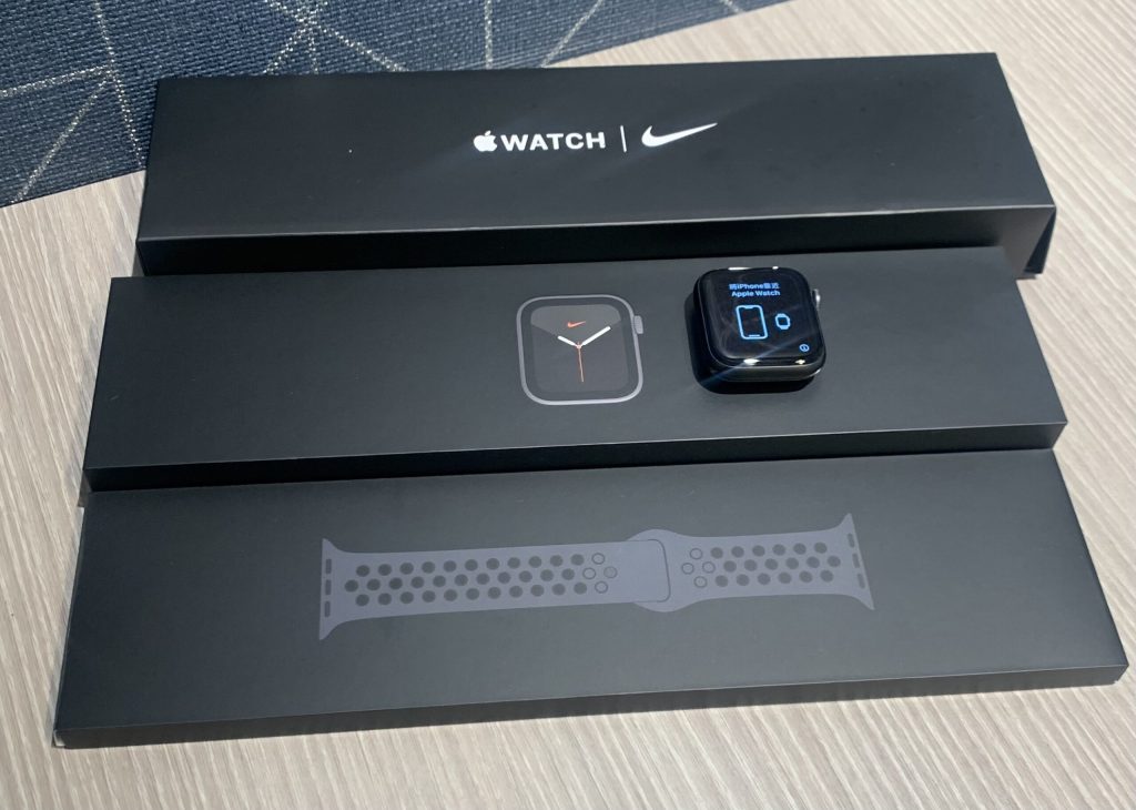 Apple Watch Nike Series6 GPSモデル 44mm スペースグレイ MG173J/A