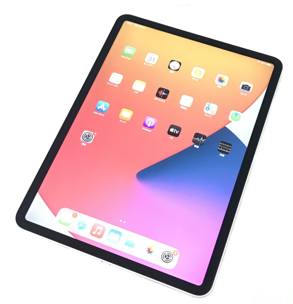 Apple iPad Pro 11インチ 第2世代 Wi-Fi 128GB シルバー 3G932J/A 〔展示品〕