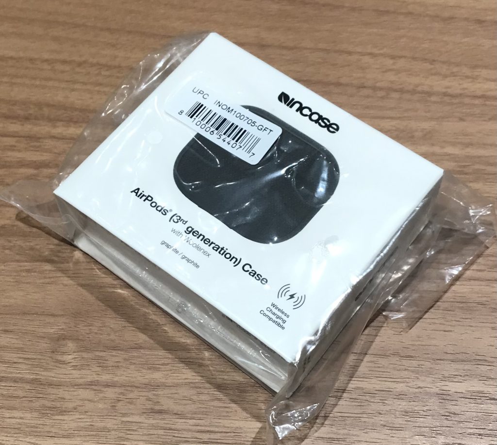 Apple incase AirPods Case with Woolenex