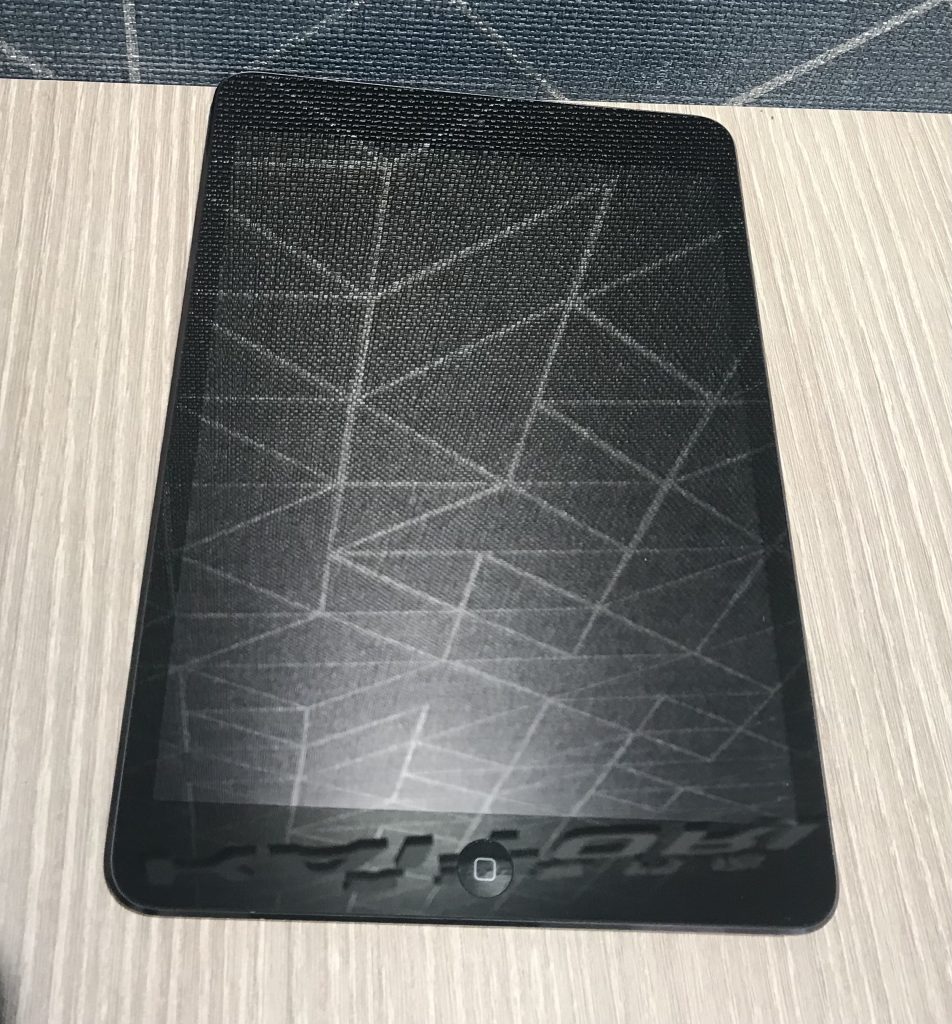 Apple iPad mini Wi-Fiモデル 16GB ブラック&スレート MD528J/A