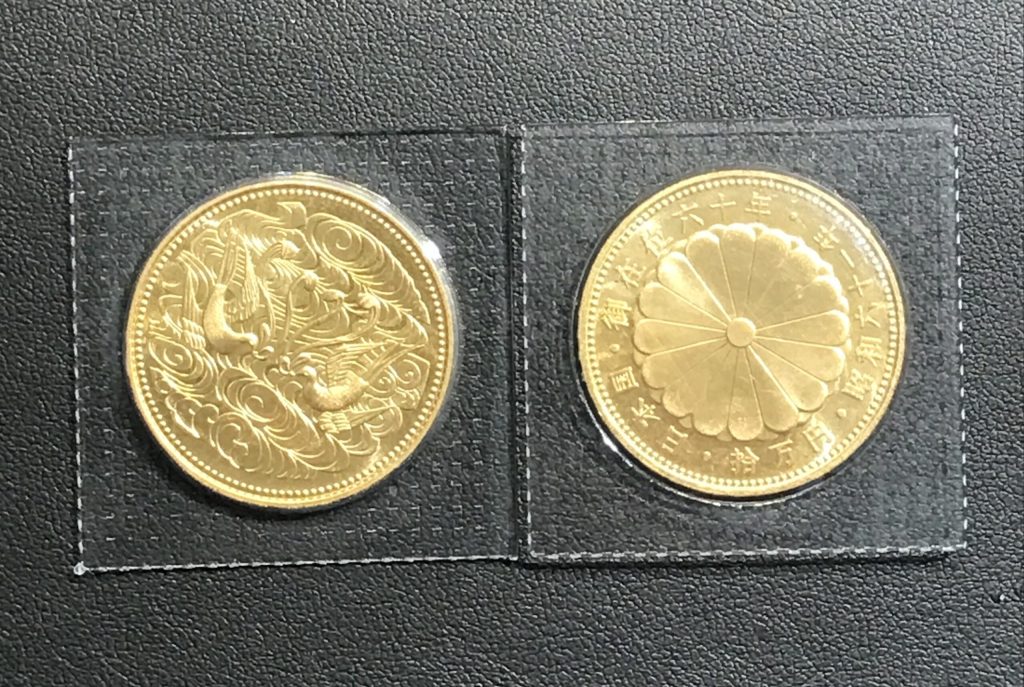 天皇陛下御在位60年記念 10万円プルーフ金貨 20g 2枚