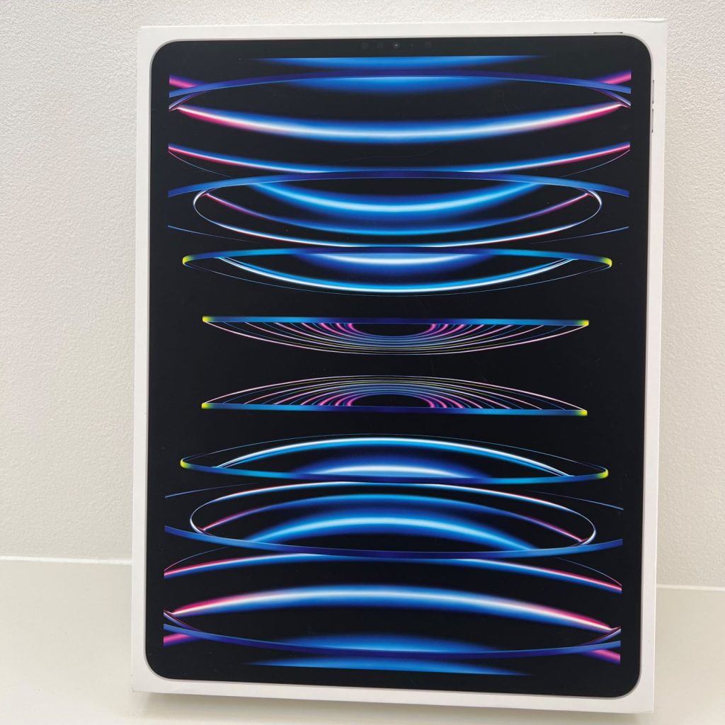 iPadPro 12.9inch 第6世代 Wi-Fi 128GB シルバー MNXQ3J/A