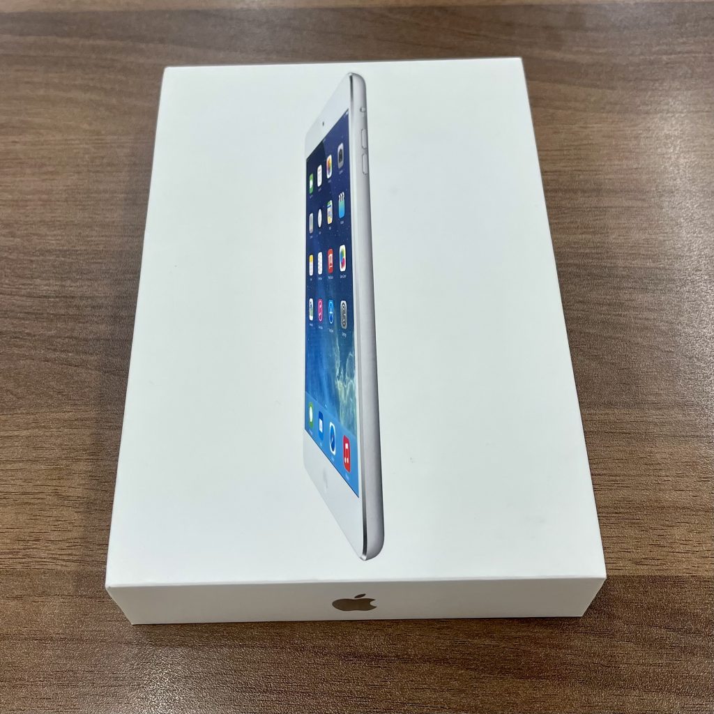 iPadmini 第1世代 Wi-Fiモデル 16GB ホワイト&シルバー MD531J/A