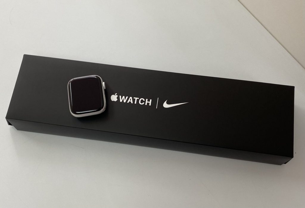 Apple Watch Nike SE 44mm GPSモデル MKQ73J/A