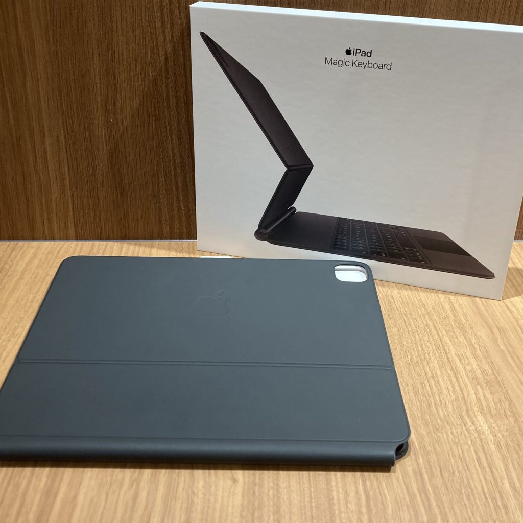 Apple 12.9インチiPad Pro(第4世代)用 Magic Keyboard MXQU2J/A 買取実績